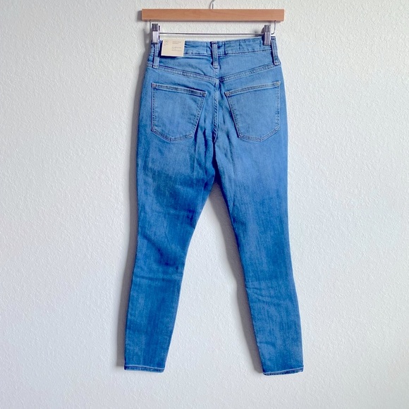 Universial Thread High Rise Skinny Jeans.  Size 00/24R.  NWT - Picture 3 of 10